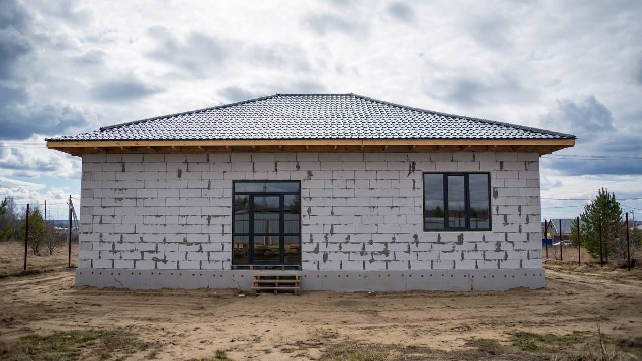 Ламинированные окна в свой дом